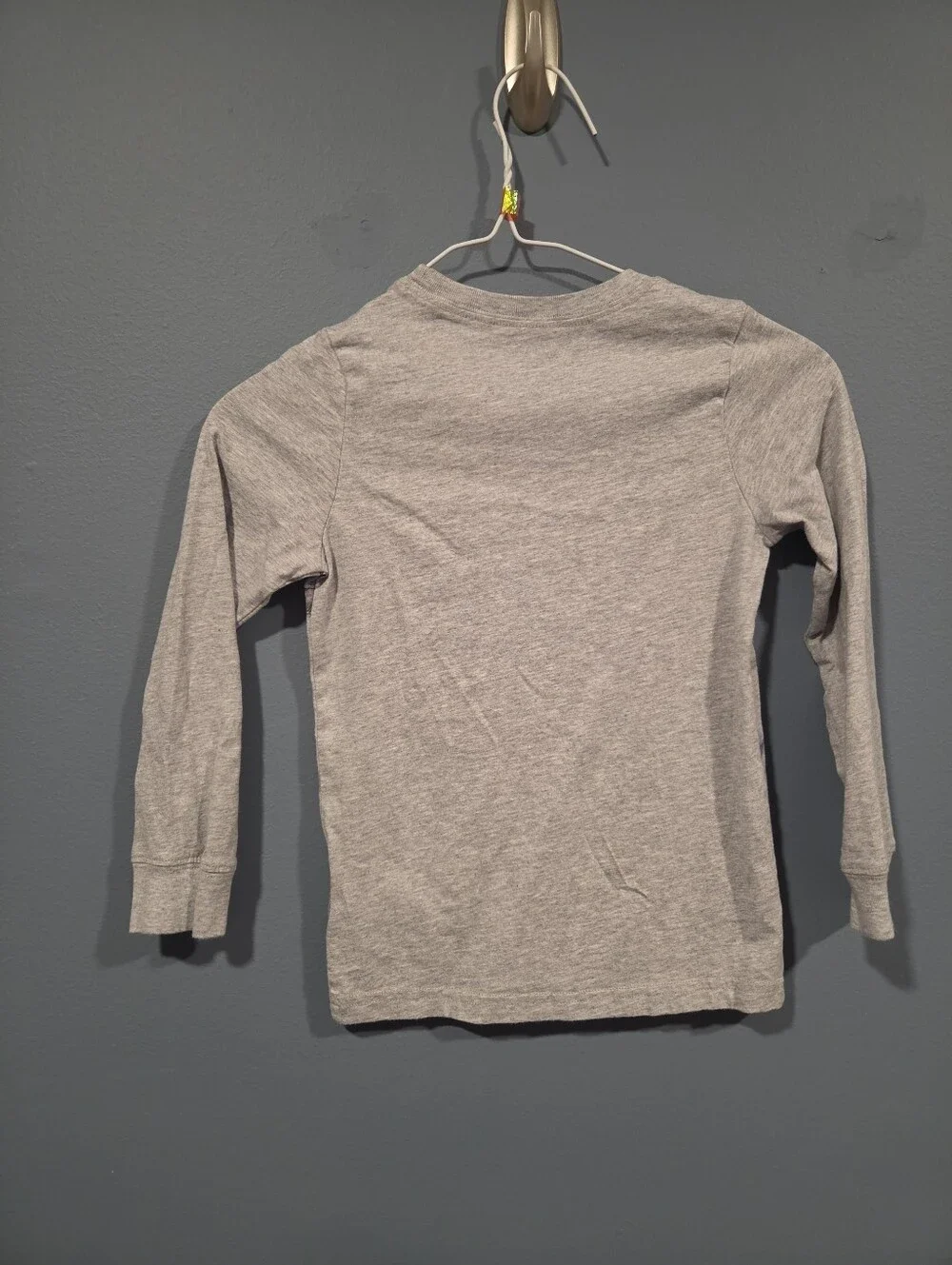 Carters Gray Dinosaur Graphic Long-Sleeve Tee - Size 6